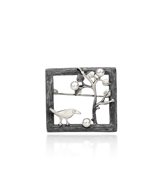 Sterling silver  brooch with pearl