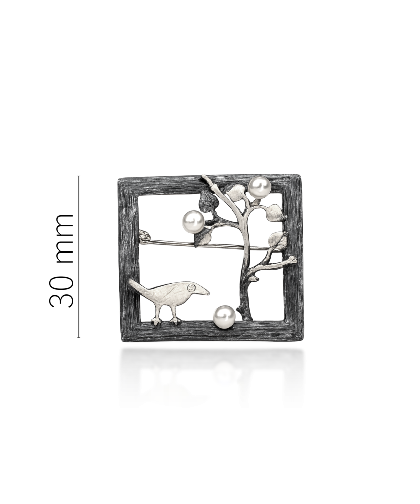 Sterling silver  brooch with pearl