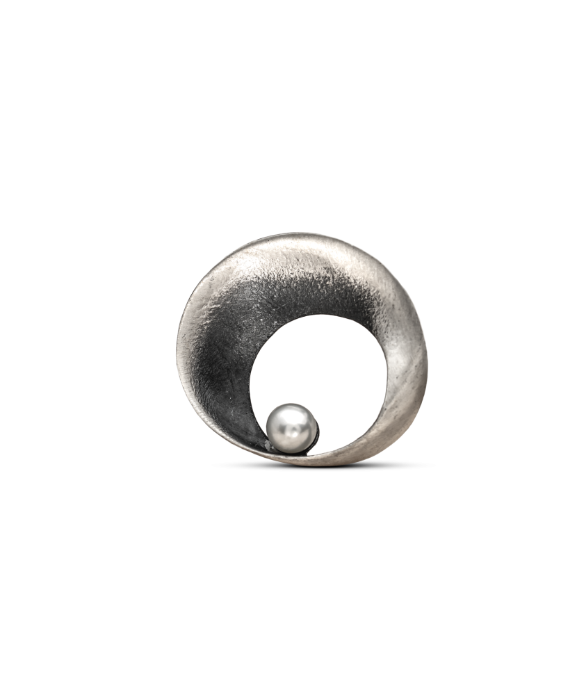 Sterling silver  brooch with pearl