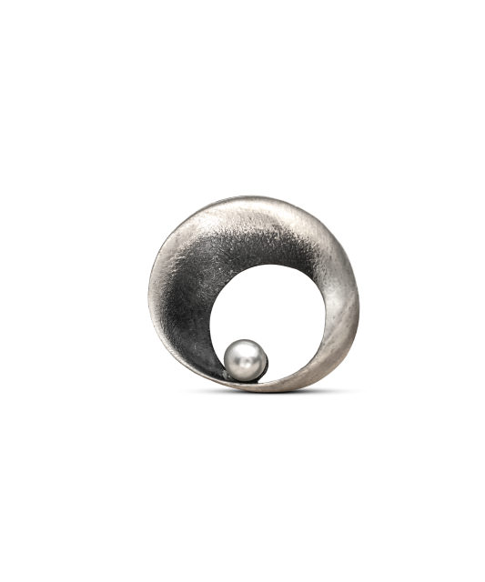 Sterling silver  brooch with pearl