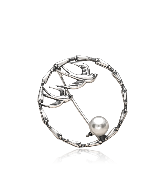 Sterling silver  brooch with pearl