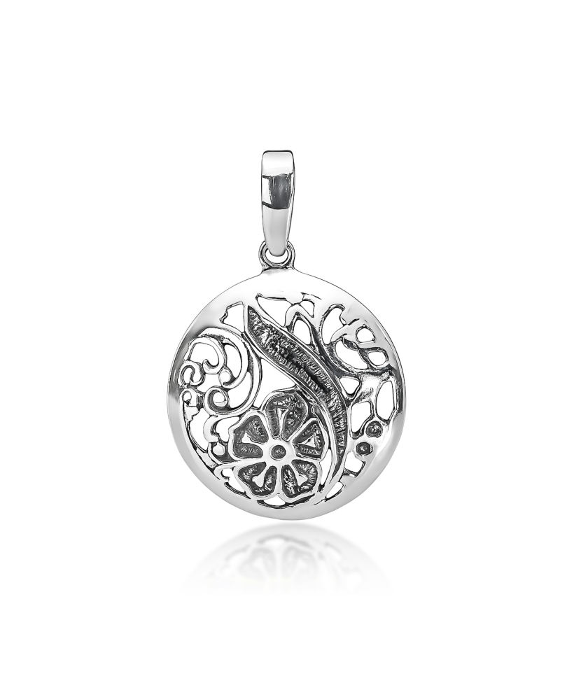 Sterling silver pendant