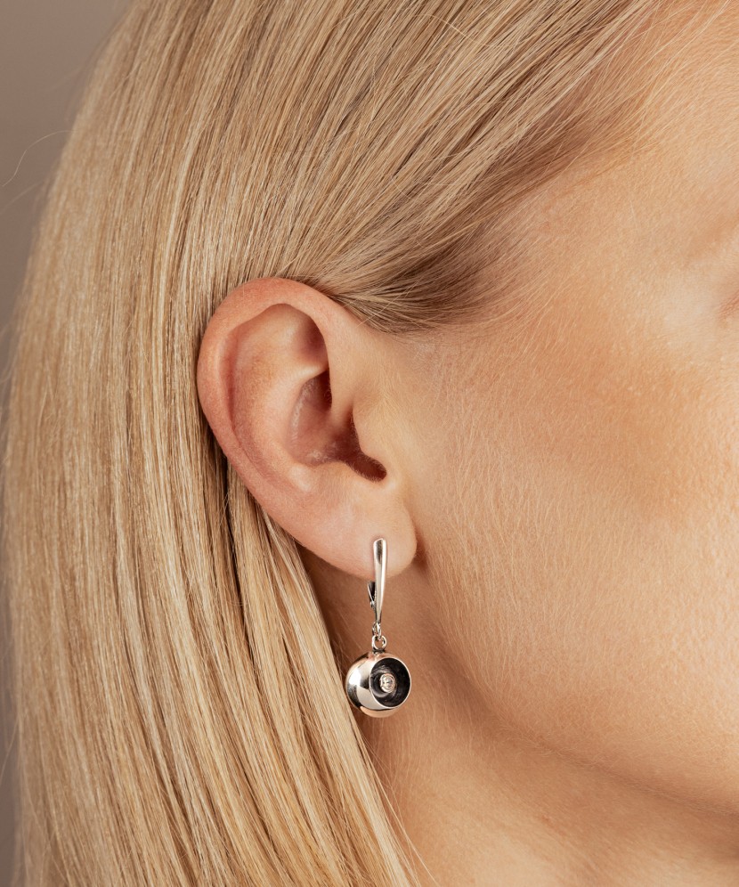 Sterling silver earrings with zircons