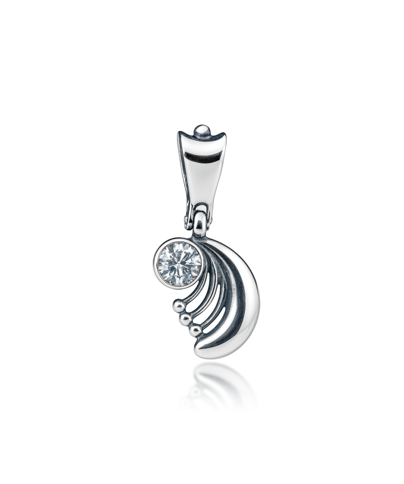 Sterling silver pendant with zirconium