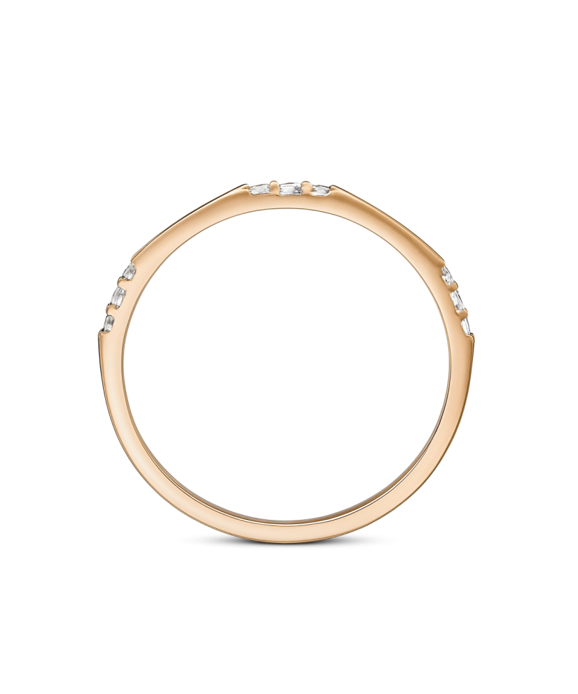 Gold ring with zircons