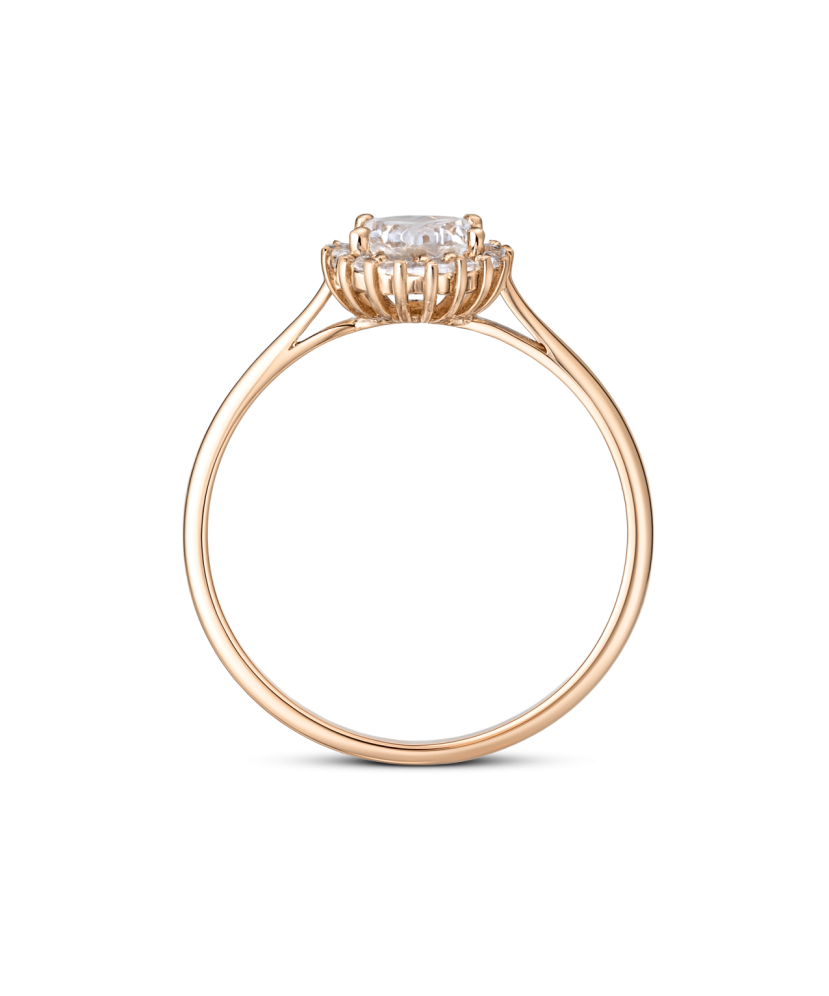 Gold ring with zircons