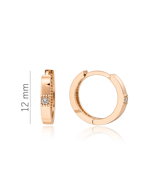 Gold earrings with diamonds