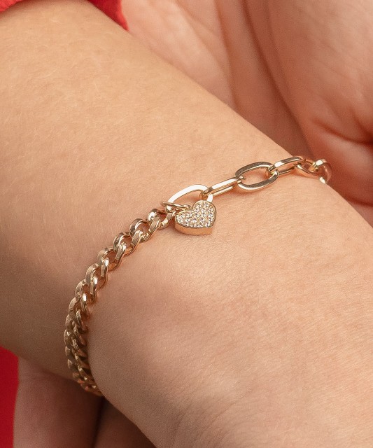 Kultainen rannekoru zirkoneilla