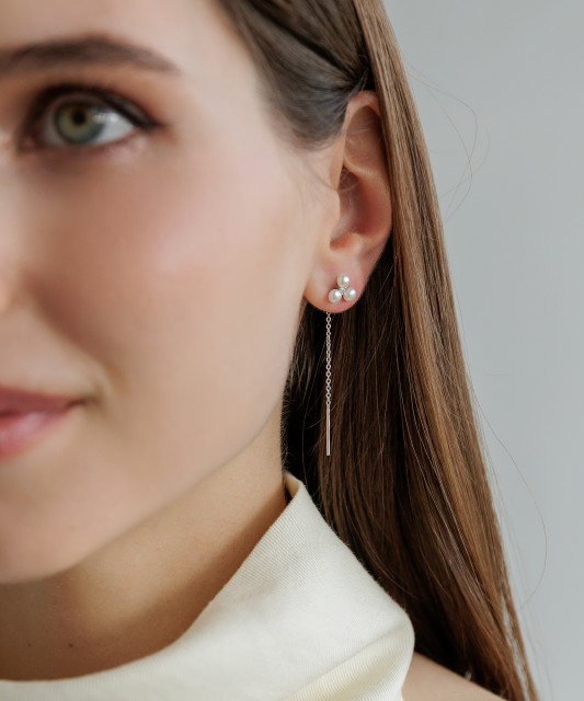 Sterling silver earrings with pearls and zircons