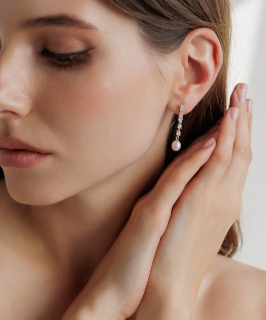 Sterling silver earrings with pearls and zircons