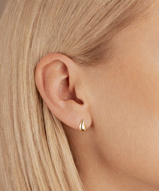 Gold earrings