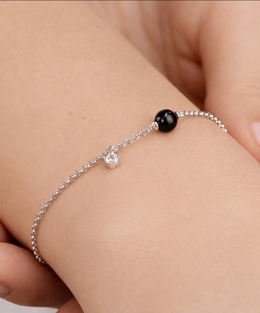 Sterling Silver bracelet with pearl and zirconium