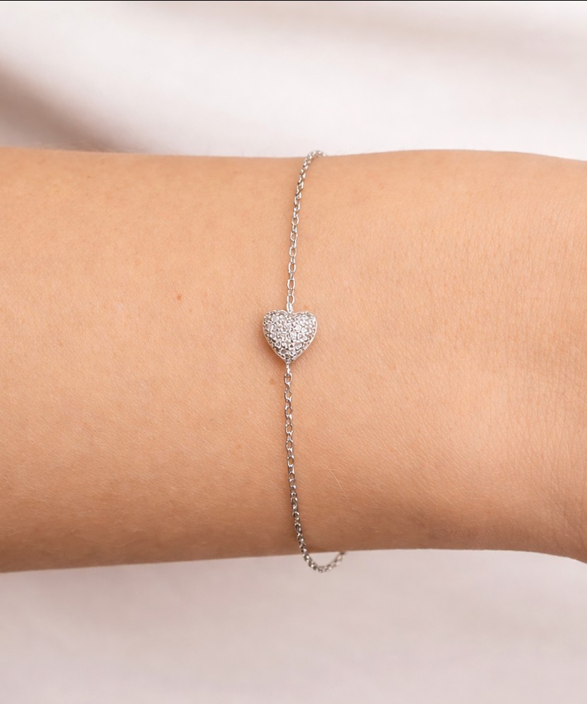 Hopeinen rannekoru zirkoneilla