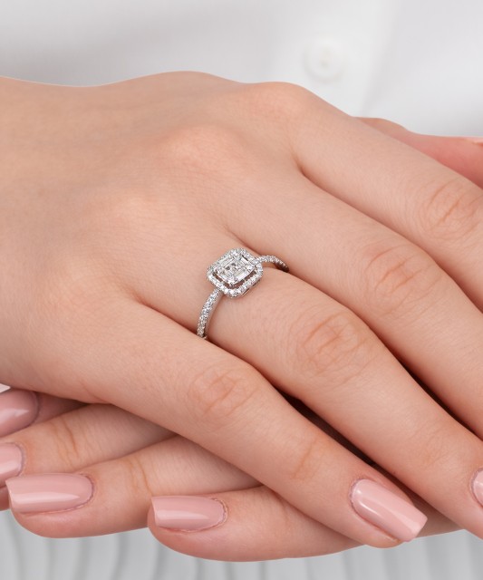 White gold ring with diamonds