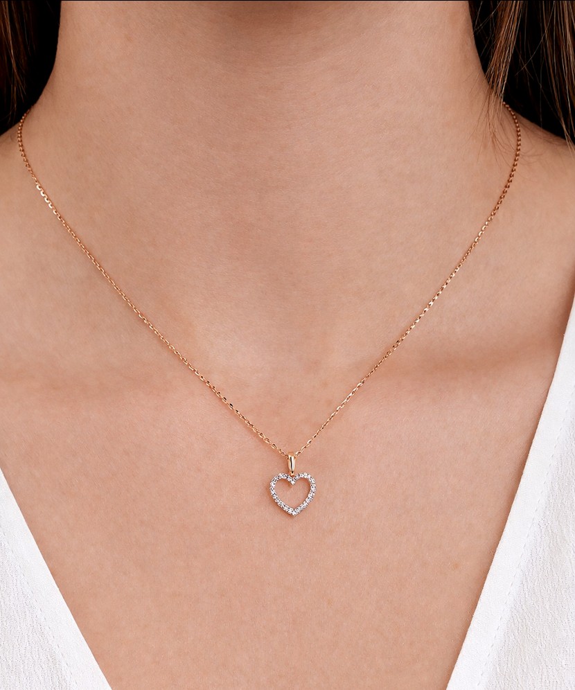 Подвеска из желтого золота с бриллиантами