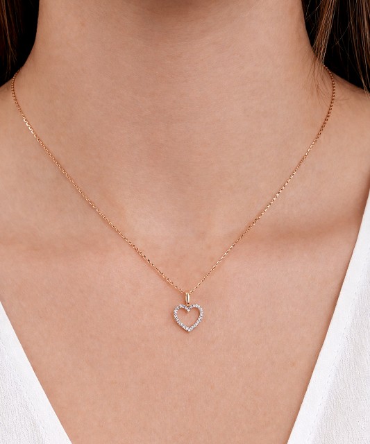 Подвеска из желтого золота с бриллиантами