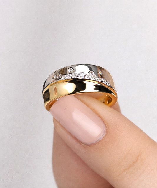 Gilded Sterling silver ring with zircons