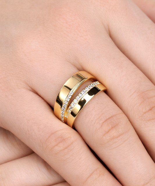 Gilded Sterling silver ring with zircons