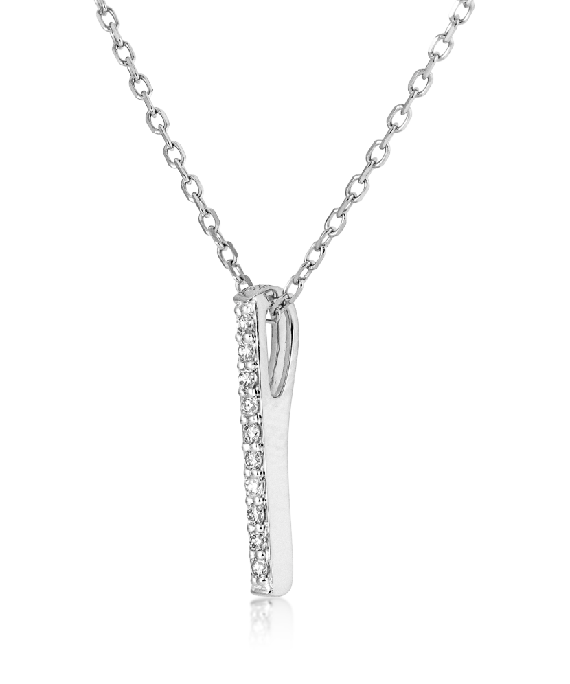 White gold chain with diamond pendant
