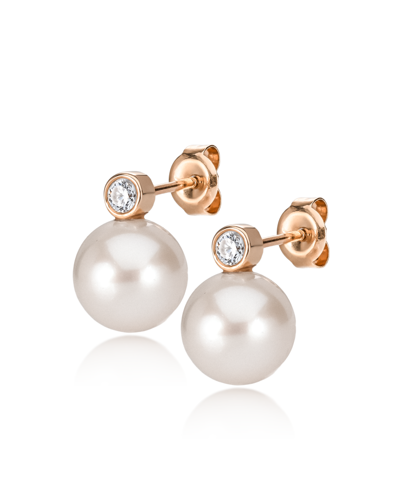 Gold earrings with pearls and diamonds