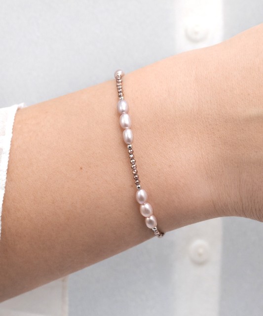 Bracelet with pearls and zircons