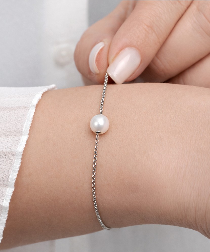 Silver Bracelet With Pearl