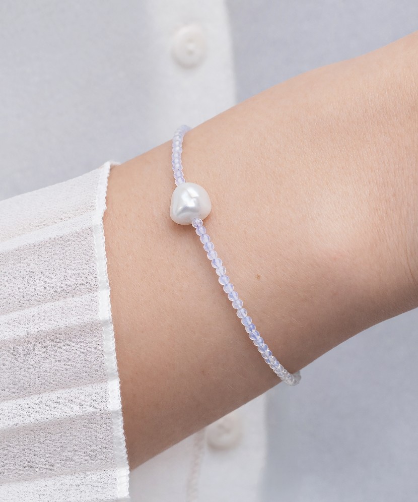 Bracelet With pearl and opals