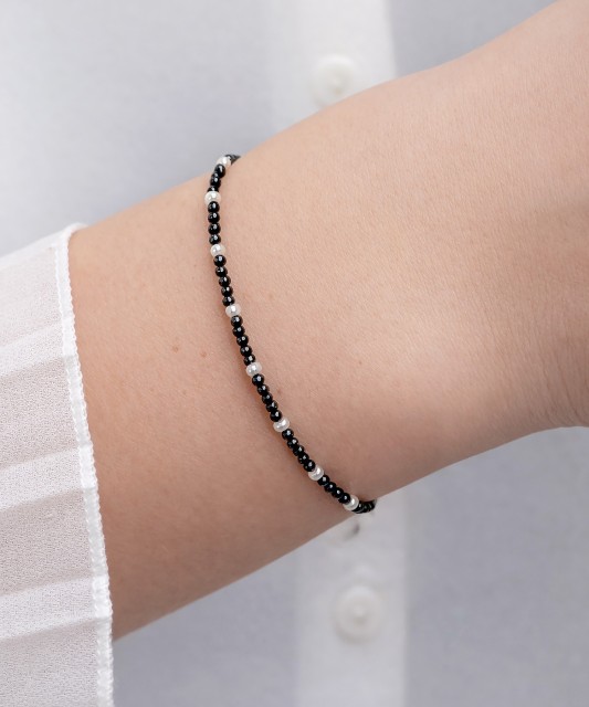 Bracelet With Spinels And Pearls