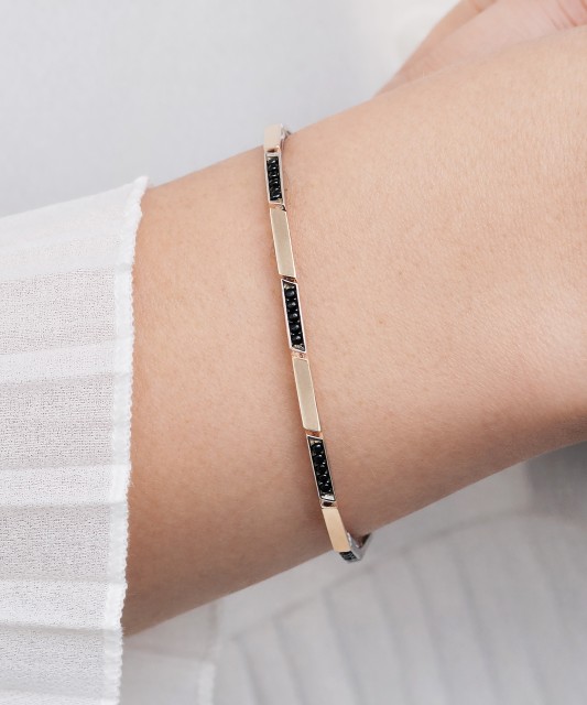 Hopeinen rannekoru zirkoneilla kullalla peitetty