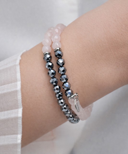 Bracelet with terahertz and rose quartz