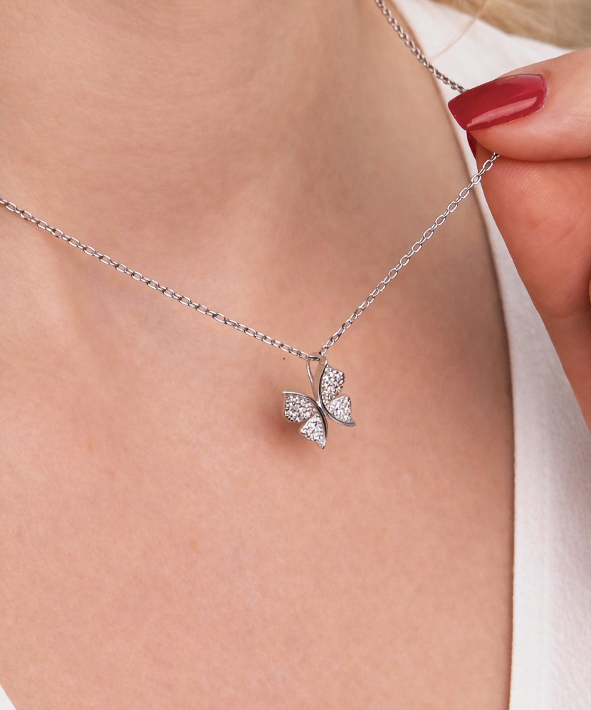 Hopeaketju zirkoniriipuksella "Perhonen"