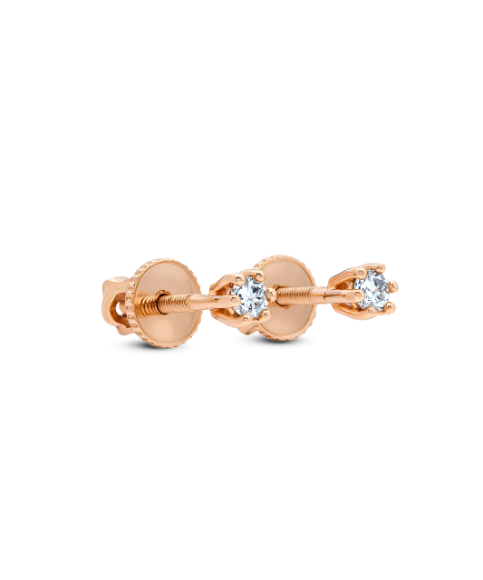 Gold earrings with diamond