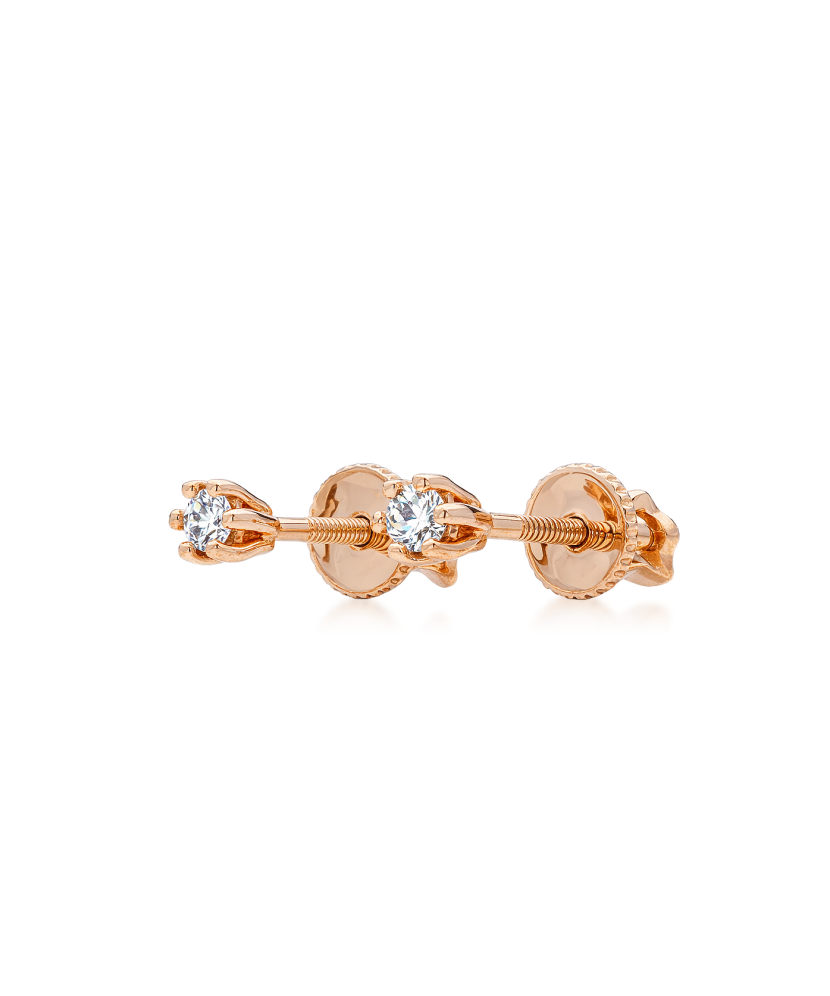 Gold earrings with diamond