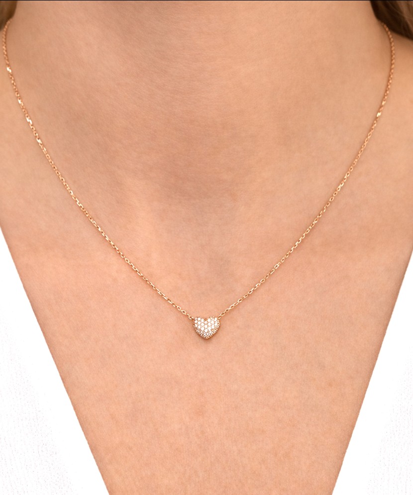 Gold chain with zirconium pendant "heart"