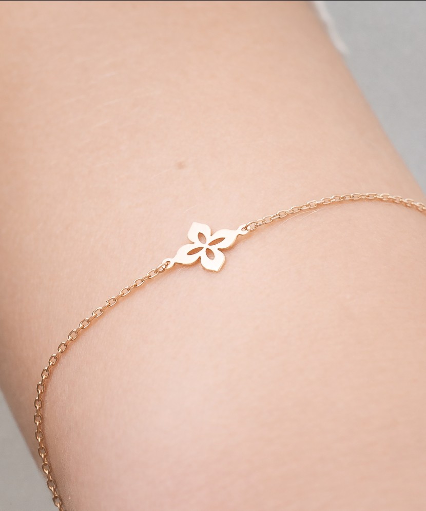 Gold bracelet