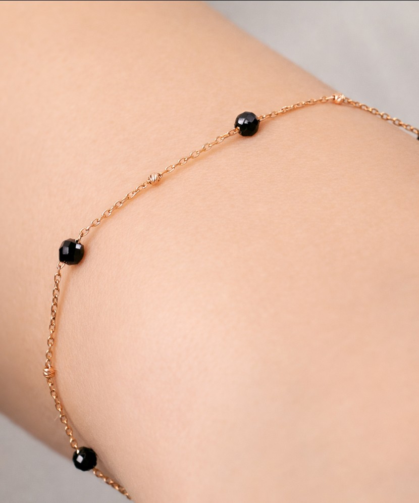 Gold bracelet with spinels