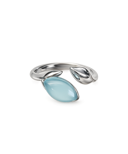 Sterling silver ring with agate