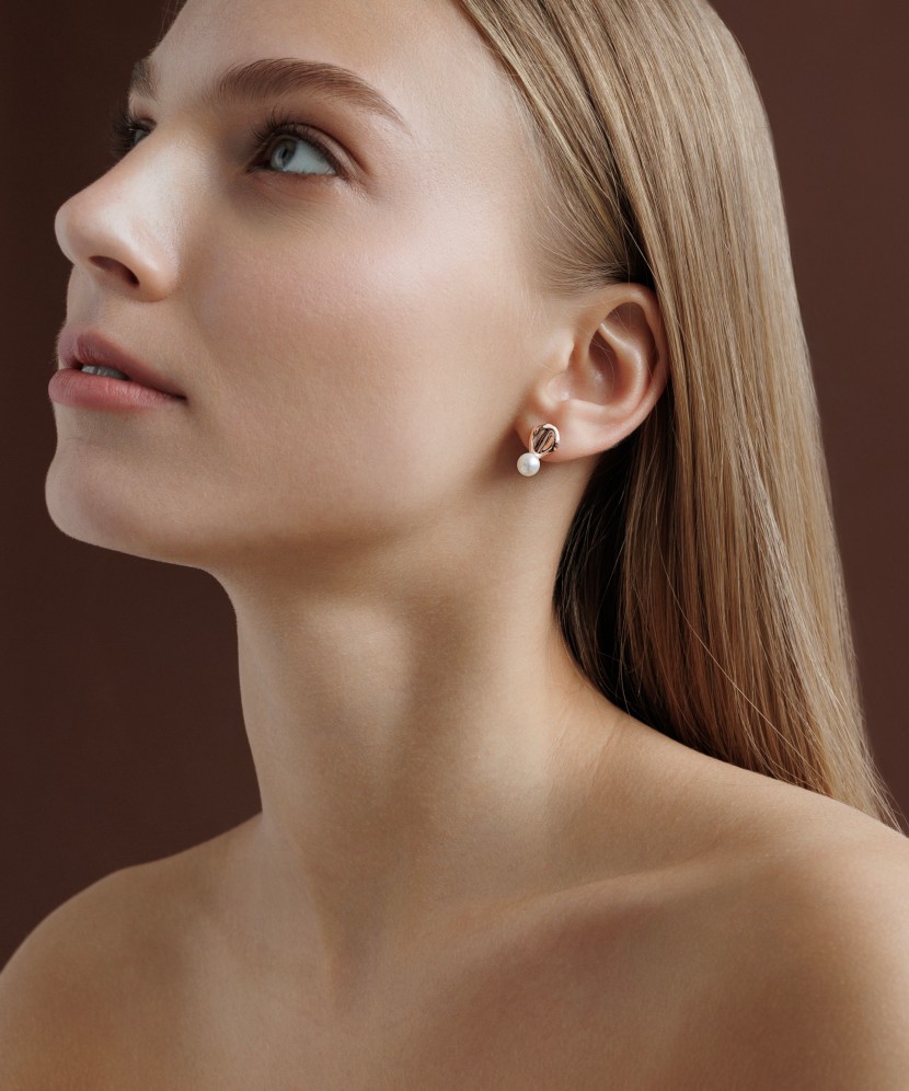 Gilded sterling silver earrings with pearls