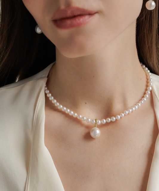 Gold Plated Silver Pendant With Pearl and Zirconia