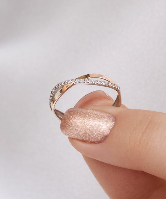 Sterling silver ring gold plated with zircons