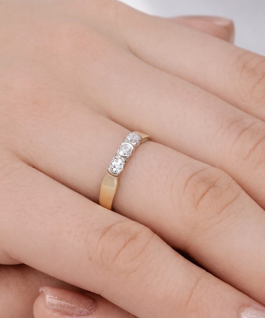 Sterling silver ring gold plated with zircons