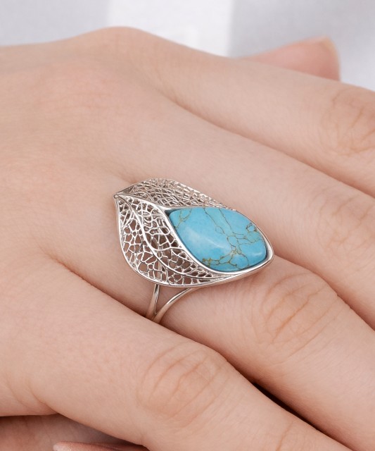 Sterling silver ring with turquoise