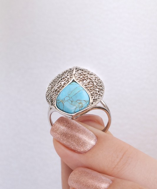 Sterling silver ring with turquoise