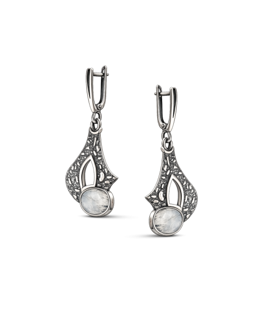 Silver earrings with moonstone