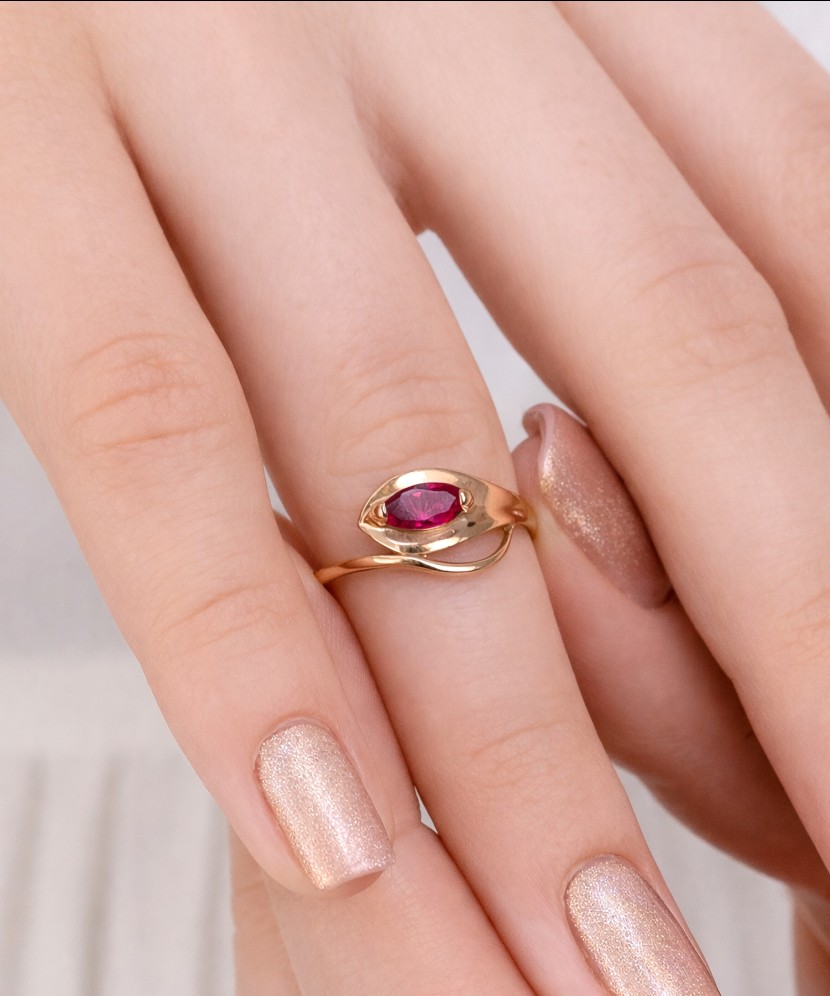 Auksinis žiedas su cirkoniu