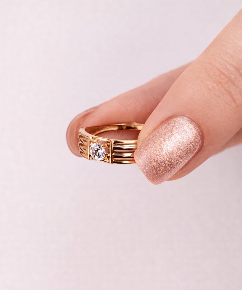 Auksinis žiedas su cirkoniais