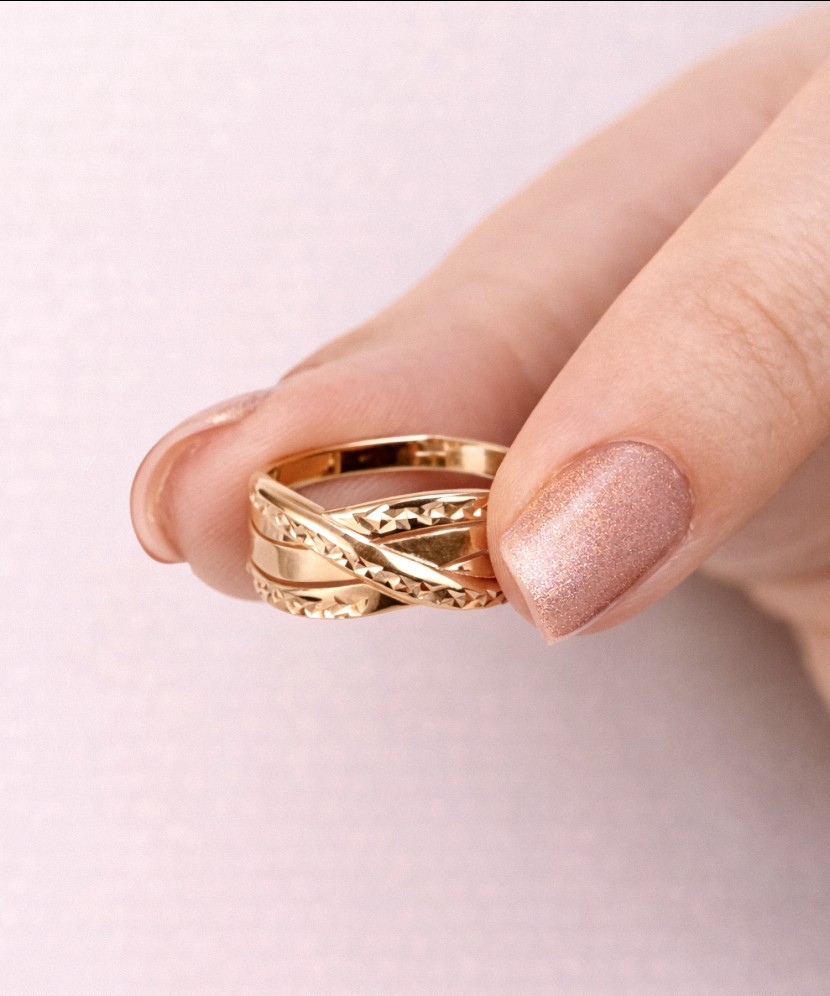 Gold ring