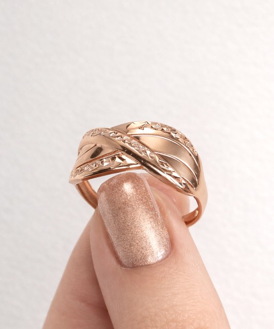 Gold ring