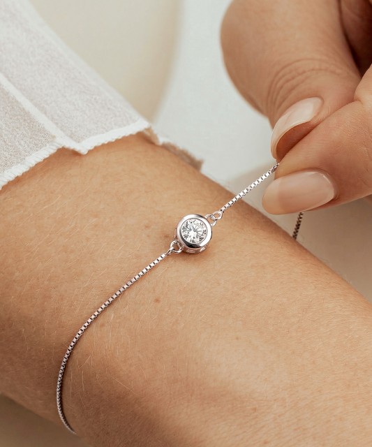 Sterling Silver bracelet with zircons