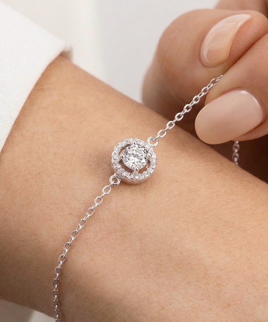 Hopeinen rannekoru zirkoneilla